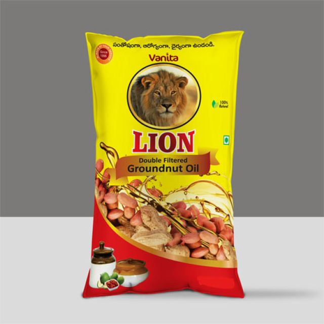 Lion Natural Double Filtered Groundnut Oil, 1 Litre (910g)