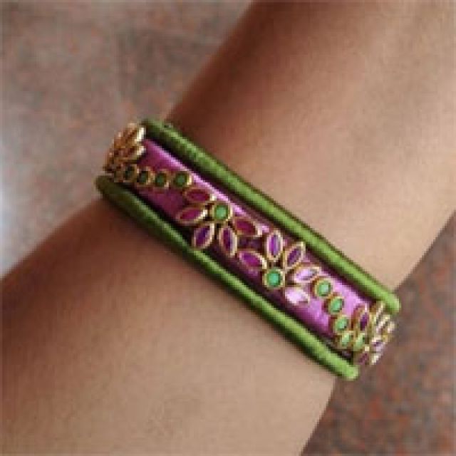 Thread bangles Model 09